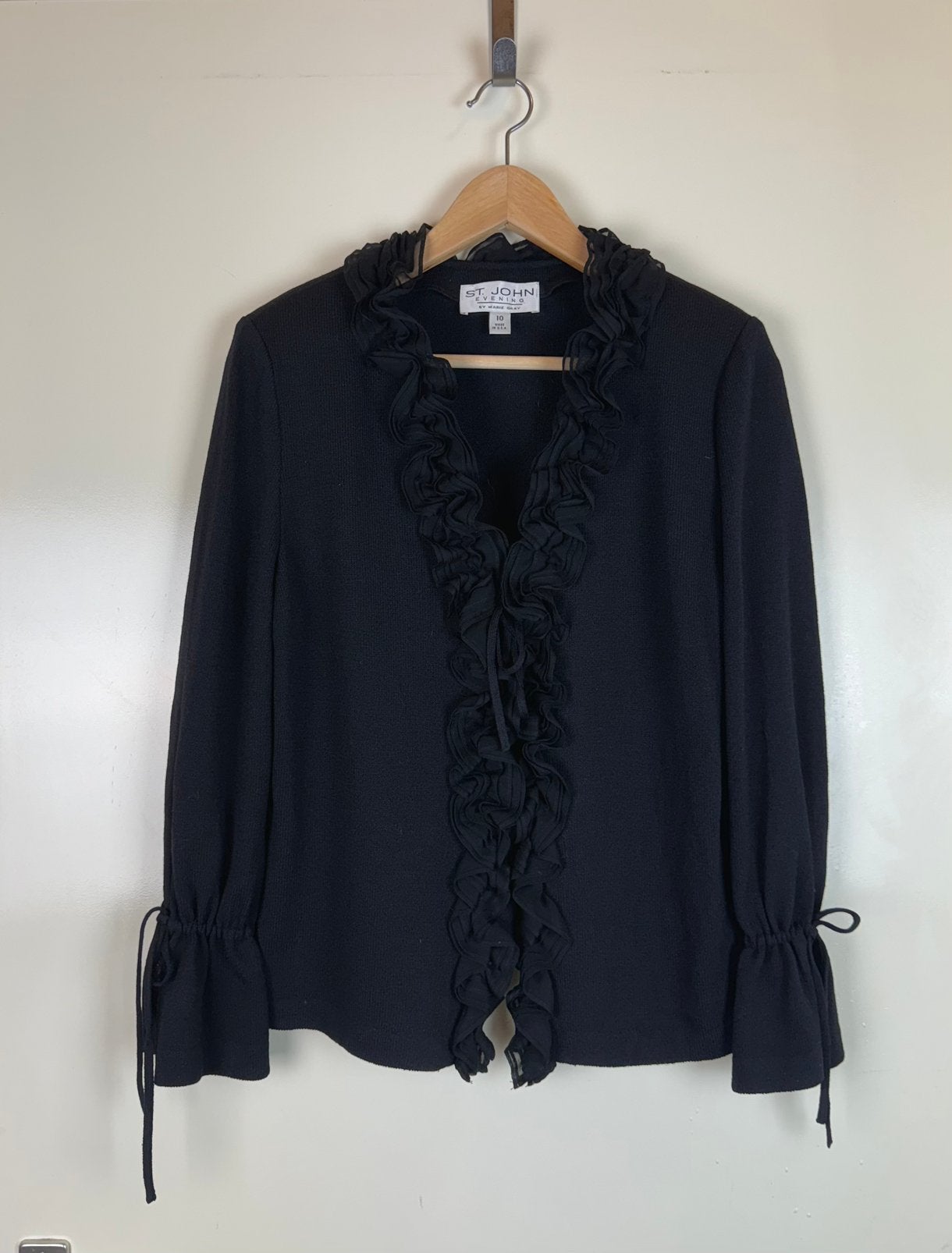 ST JOHN EVENING Santana Knit Ruffled Wool Black Jacket L, Ophalen of Verzenden, Zo goed als nieuw, Maat 42/44 (L), Zwart