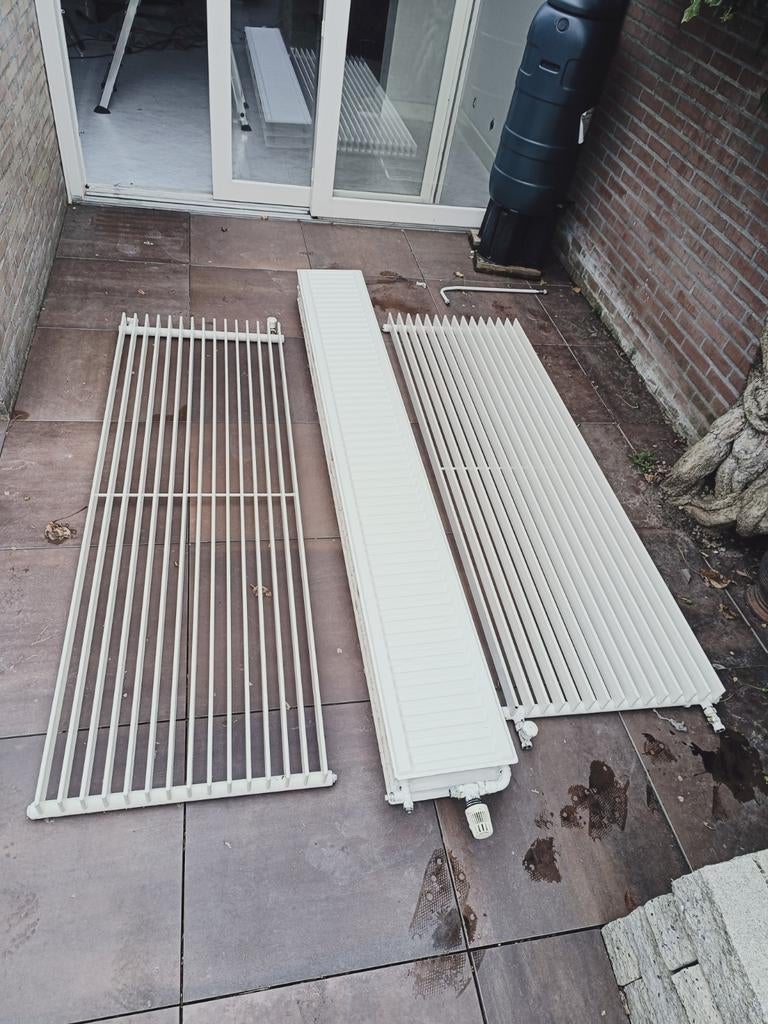 Diverse radiatoren en roosters - Gebruikt, Ophalen, 30 tot 80 cm, Gebruikt, Radiator