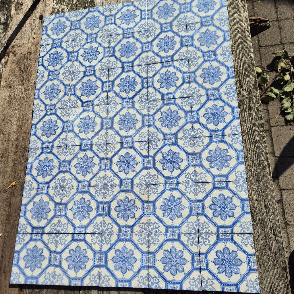 Set van 35 antieke wandtegels wit met blauw decor 15x15, Ophalen