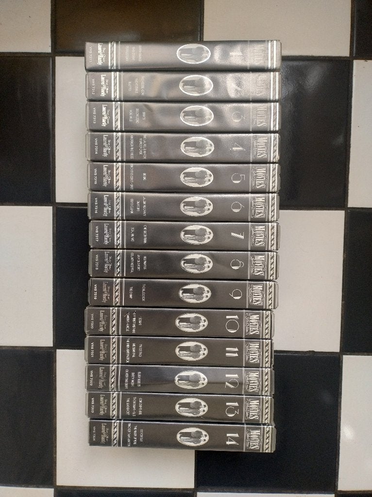 Videos Laurel en Hardy (14), Alle leeftijden, Ophalen of Verzenden, Zo goed als nieuw, Komedie