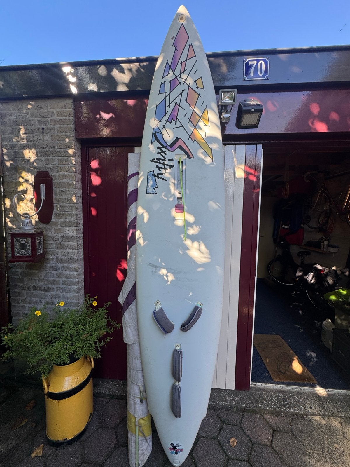 Complete windsurfset: plank, zeil (6.5m) en giek, Watersport en Boten, Ophalen, Gebruikt, Complete set, Met giek