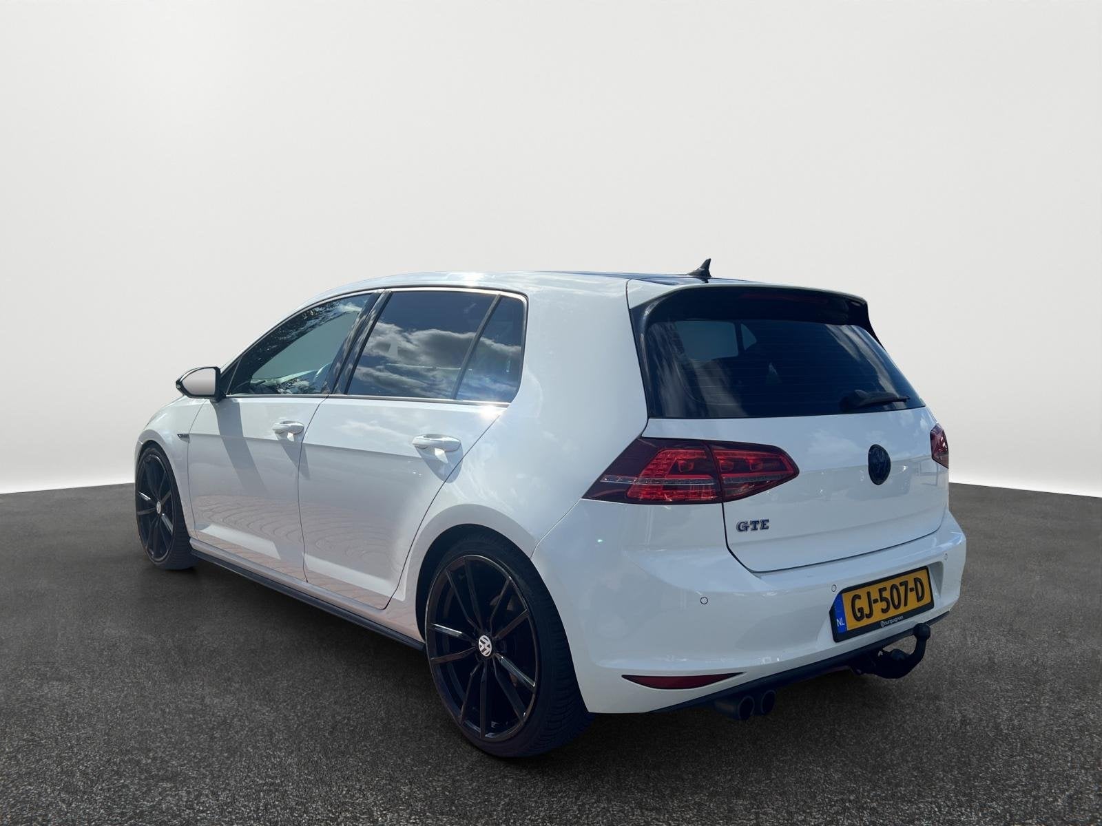 Volkswagen Golf 1.4 TSI GTE | 204Pk | Trekhaak | Leder | A.c, Gebruikt, 4 cilinders, Wit, 1499 kg