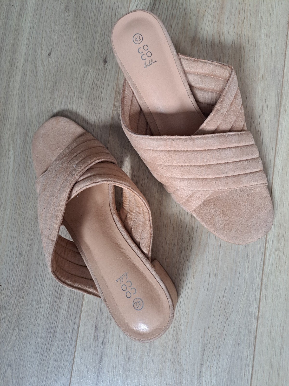 Roze muiltjes met hak - Maat 42, Kleding | Dames, Ophalen of Verzenden, Zo goed als nieuw, Roze, Sandalen of Muiltjes