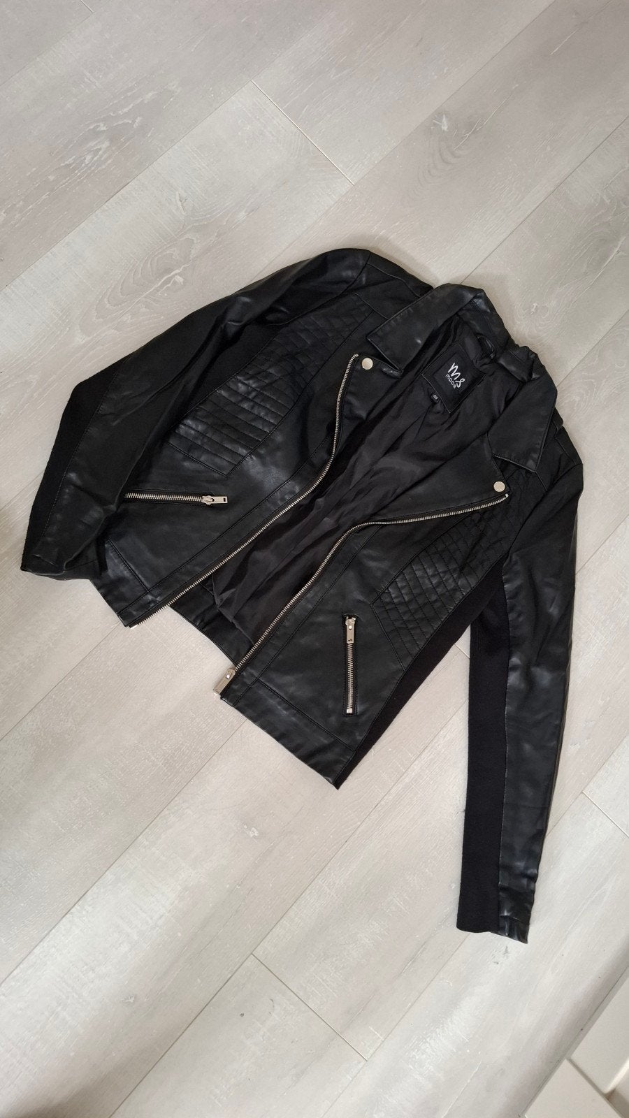 jasje blazer jack, Ophalen of Verzenden, Zo goed als nieuw, Maat 38/40 (M), Zwart