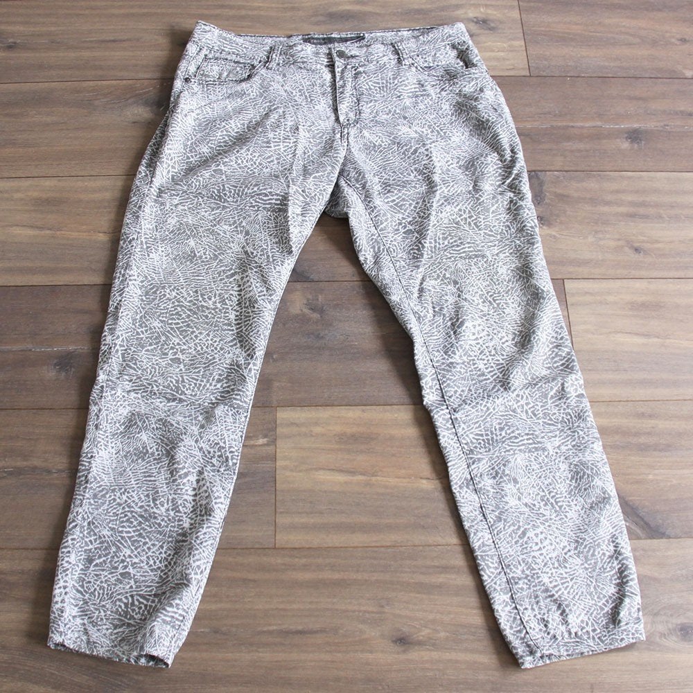 Prachtige Geisha Broek - 101 (Maat 44) € 30,-
