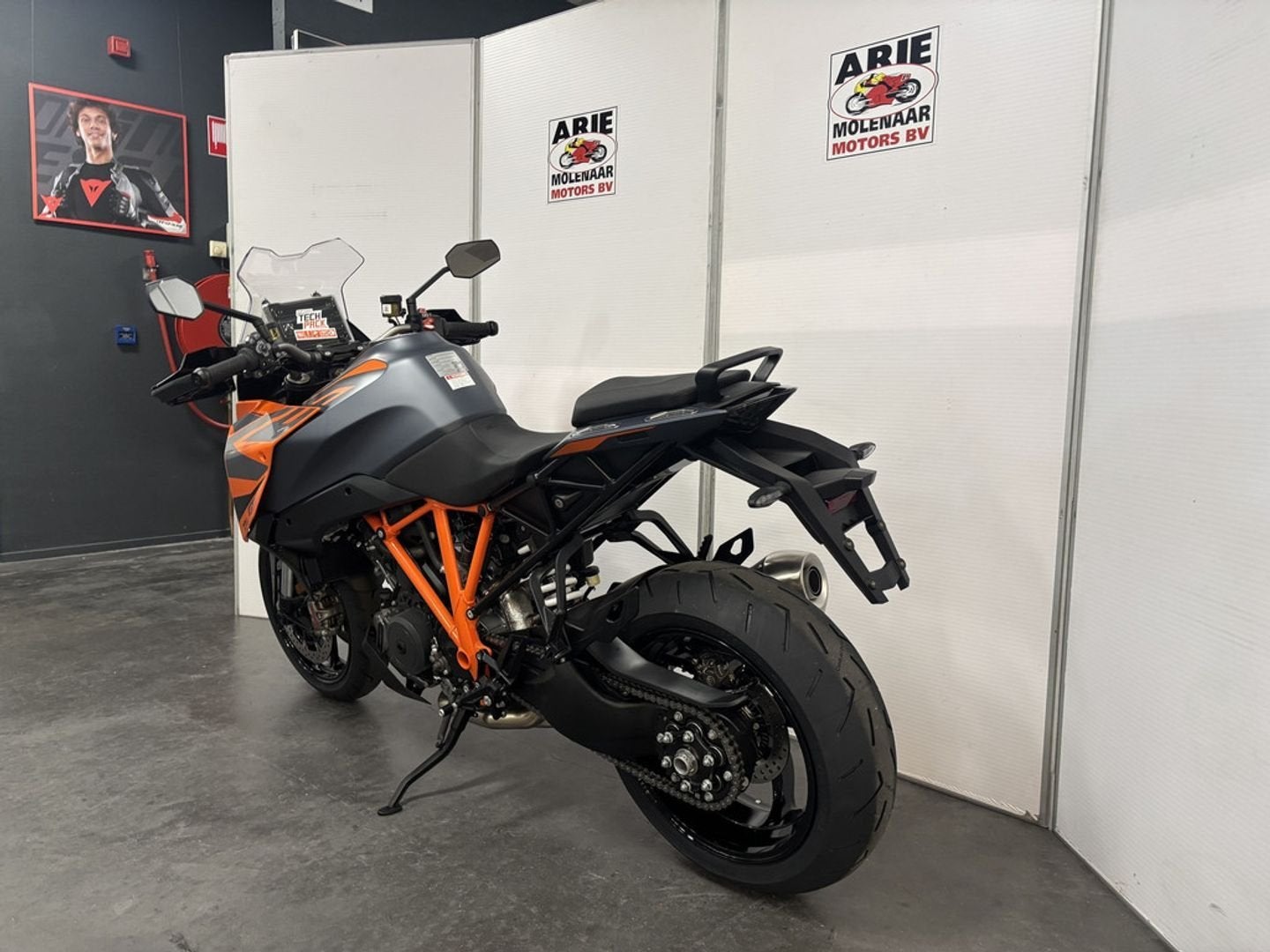 KTM 1290 Super Duke GT (bj 2025), Motoren, 2 cilinders, KTM, Bedrijf, Meer dan 35 kW