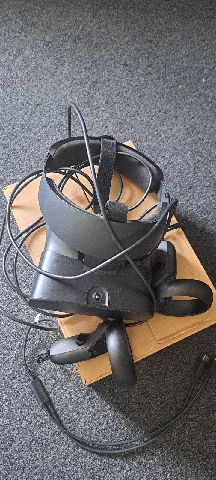 Oculus Rift S VR-headset met controllers, Spelcomputers en Games, Virtual Reality, Ophalen of Verzenden, Gebruikt, VR-bril, Pc