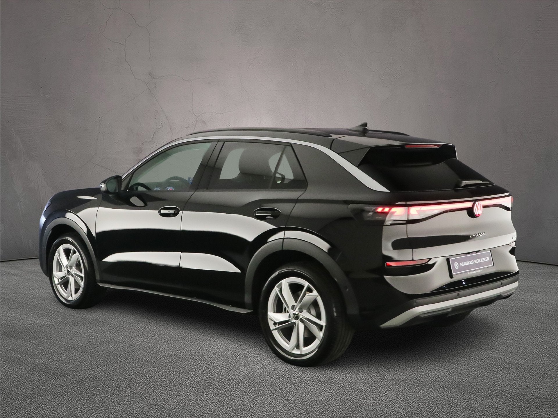 Volkswagen T-Roc, Auto's, 730 kg, 4 cilinders, 116 pk, Zwart