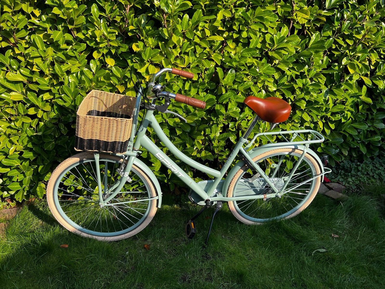 Spirit fiets met mandje en hand en terugtraprem 26inch, Terugtraprem, Gebruikt, 47 tot 50 cm, Ophalen