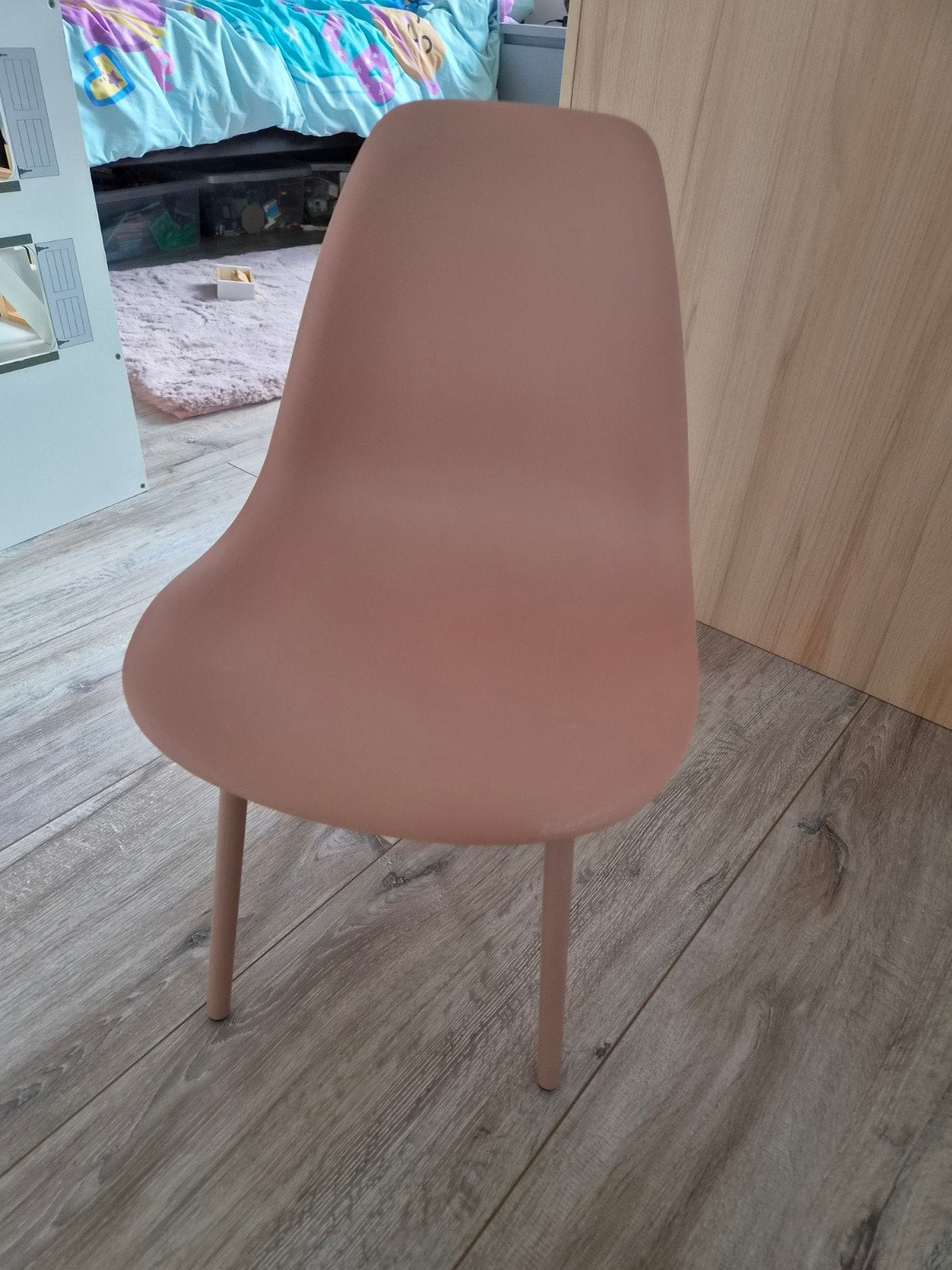 Roze stoel - Zo goed als nieuw, Huis en Inrichting, Ophalen, Kunststof, Overige kleuren, Zo goed als nieuw