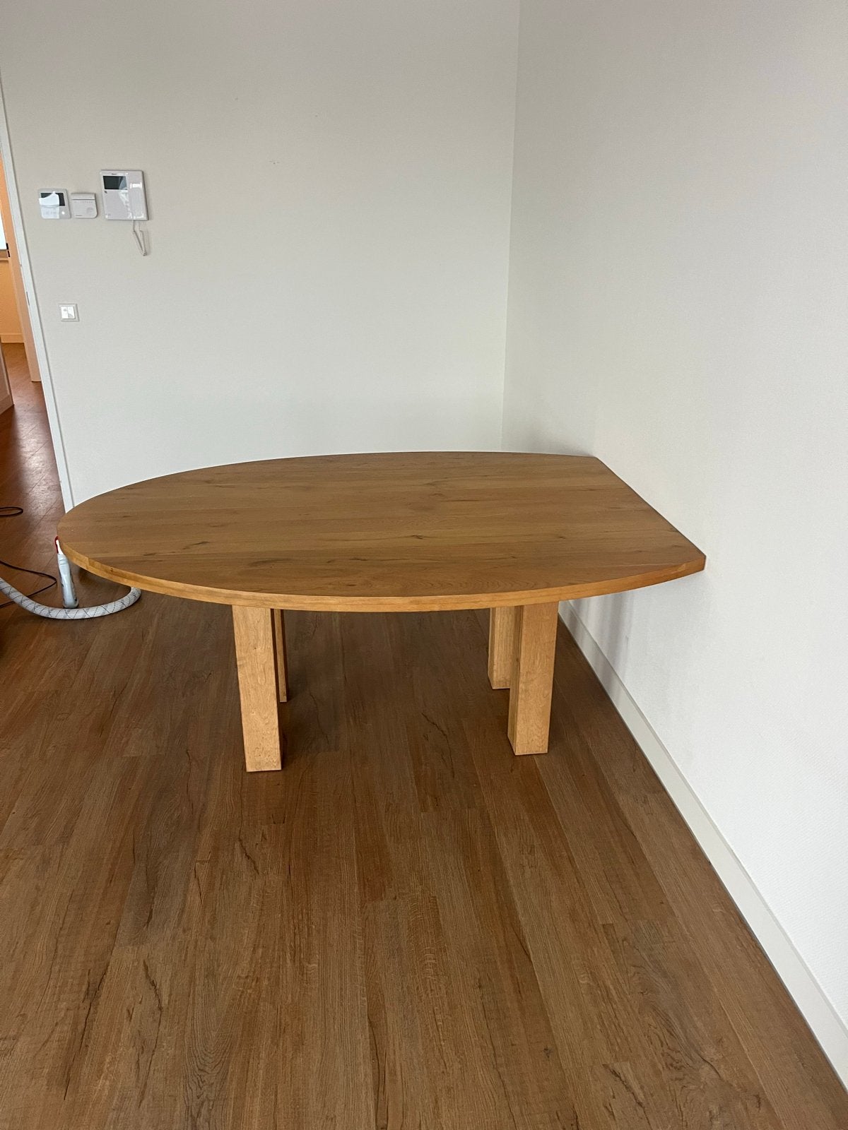 Massief eikenhouten eettafel, half rond, Ophalen, 100 tot 150 cm, Eikenhout, Zo goed als nieuw