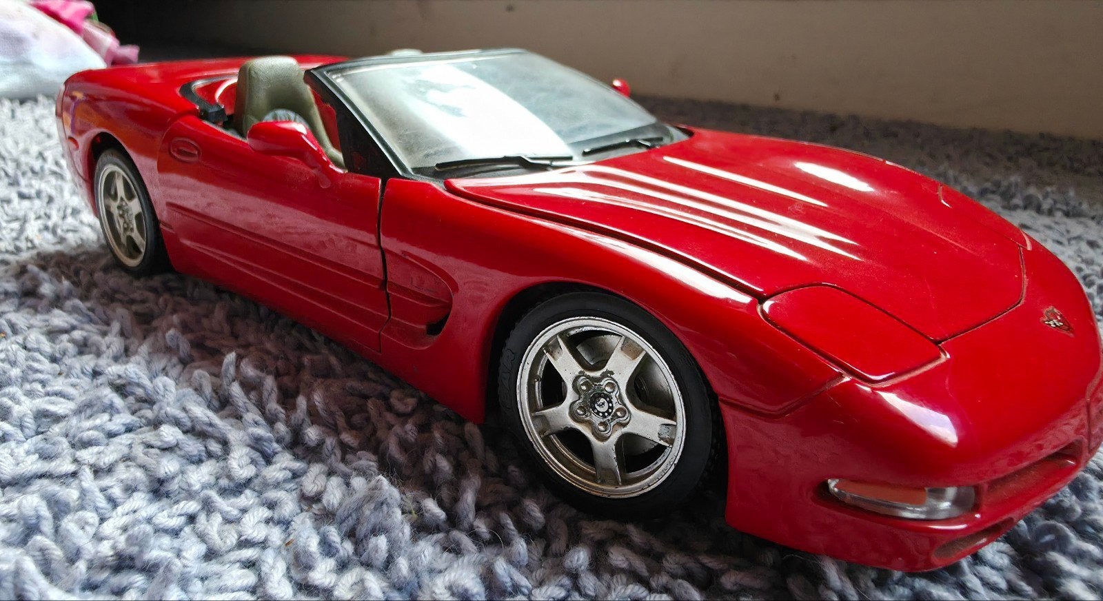 Bburago Chevrolet Corvette C5 (1997) - Schaalmodel 1:18, Hobby en Vrije tijd, Ophalen of Verzenden, Gebruikt, Auto, Bburago