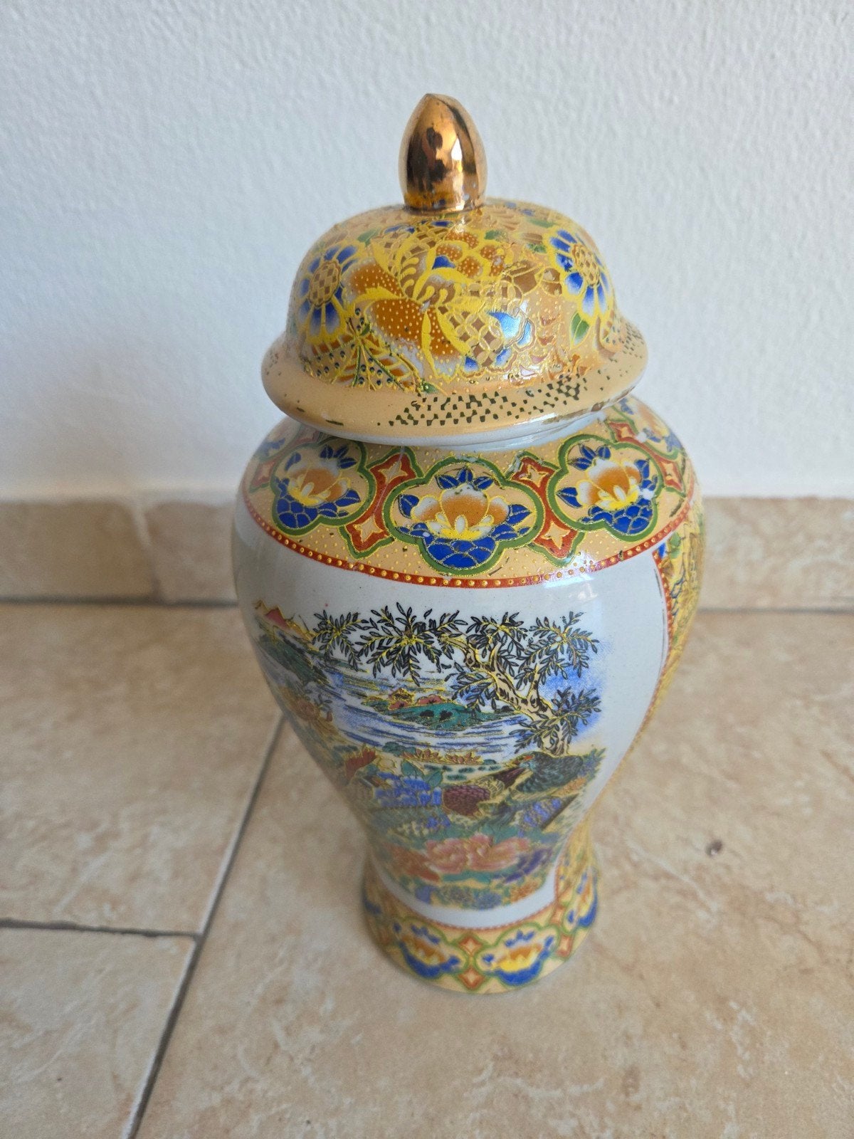 Chinese gemberpot met gedetailleerde decoratie, Gebruikt, Overige kleuren, Aardewerk of Porselein, Ophalen of Verzenden