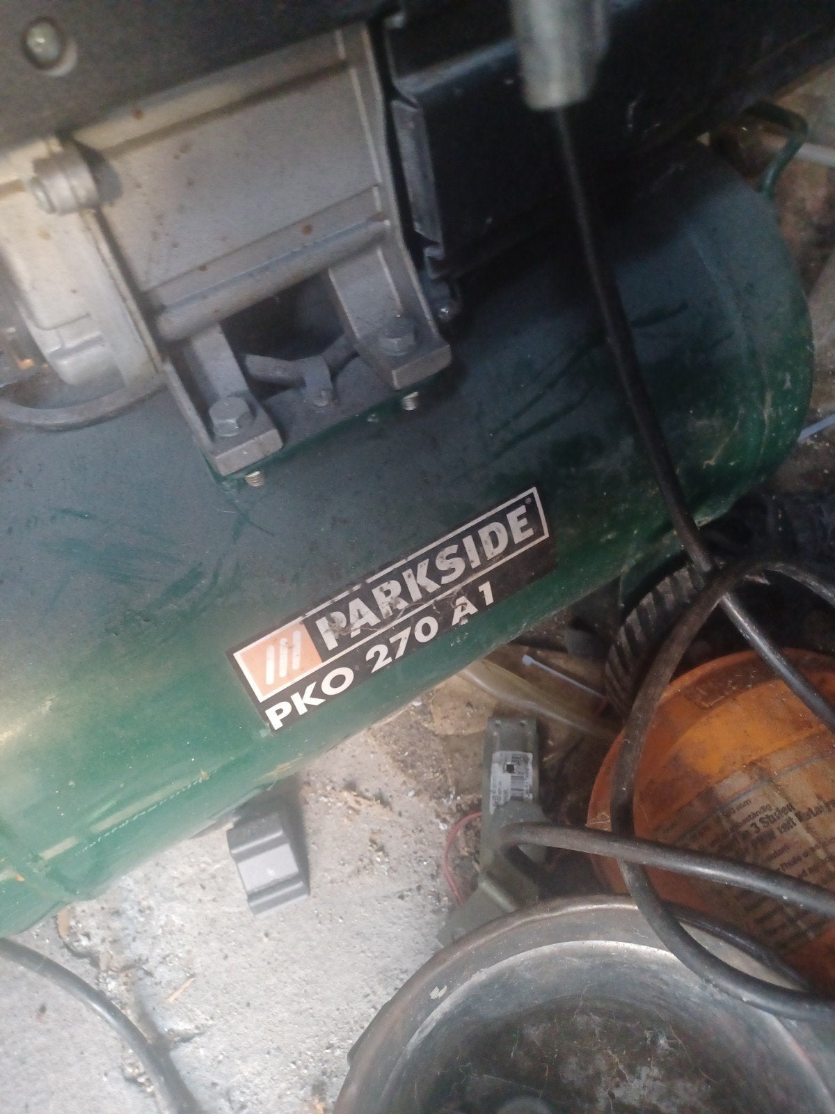 Compressor, Doe-het-zelf en Verbouw, Compressors, 100 liter of meer, Ophalen of Verzenden, Minder dan 200 liter/min