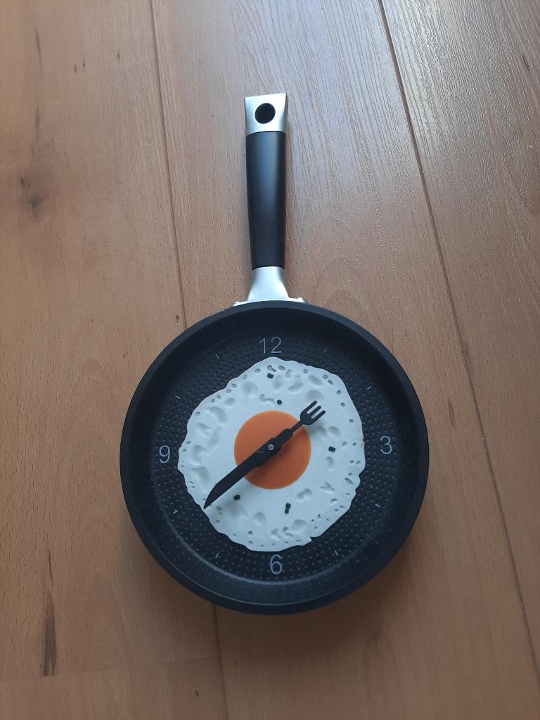 te koop hangklok, Ophalen of Verzenden, Zo goed als nieuw, Wandklok
