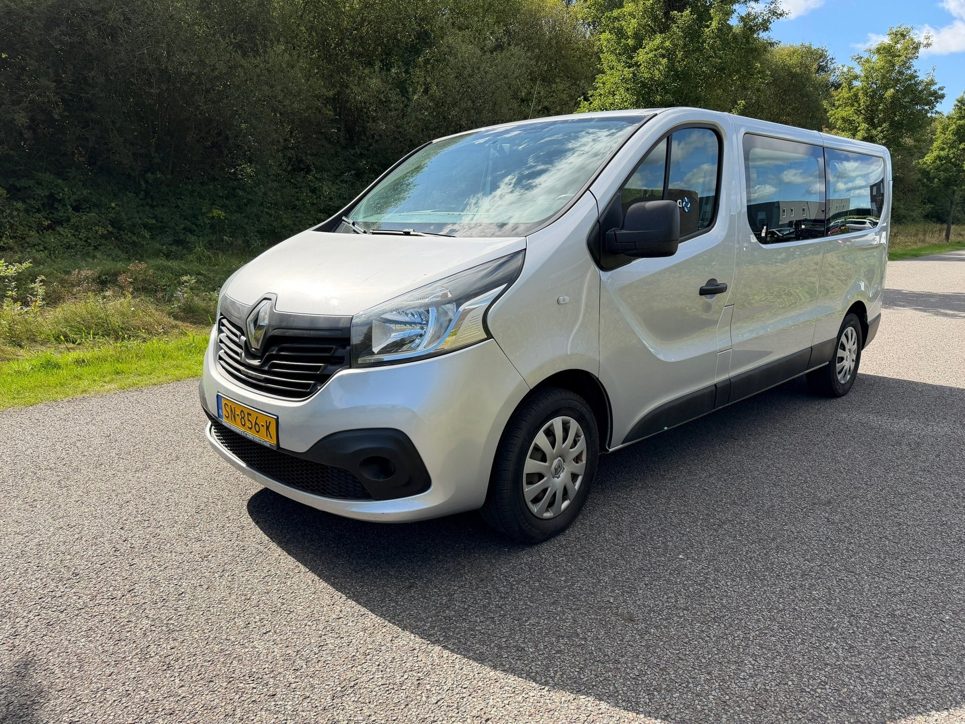 Renault Trafic Passenger 1.6 dCi Grand Authentique Energy, Auto's, Voorwielaandrijving, Gebruikt, 2000 kg, Origineel Nederlands