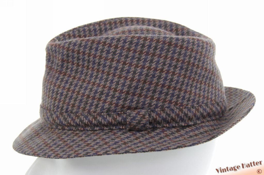 Vintage Vissers trilby lavendelgrijs met blauw wol Zweden 57, Ophalen of Verzenden, Gedragen, 57 cm (M, 7⅛ inch) of minder, Hoed