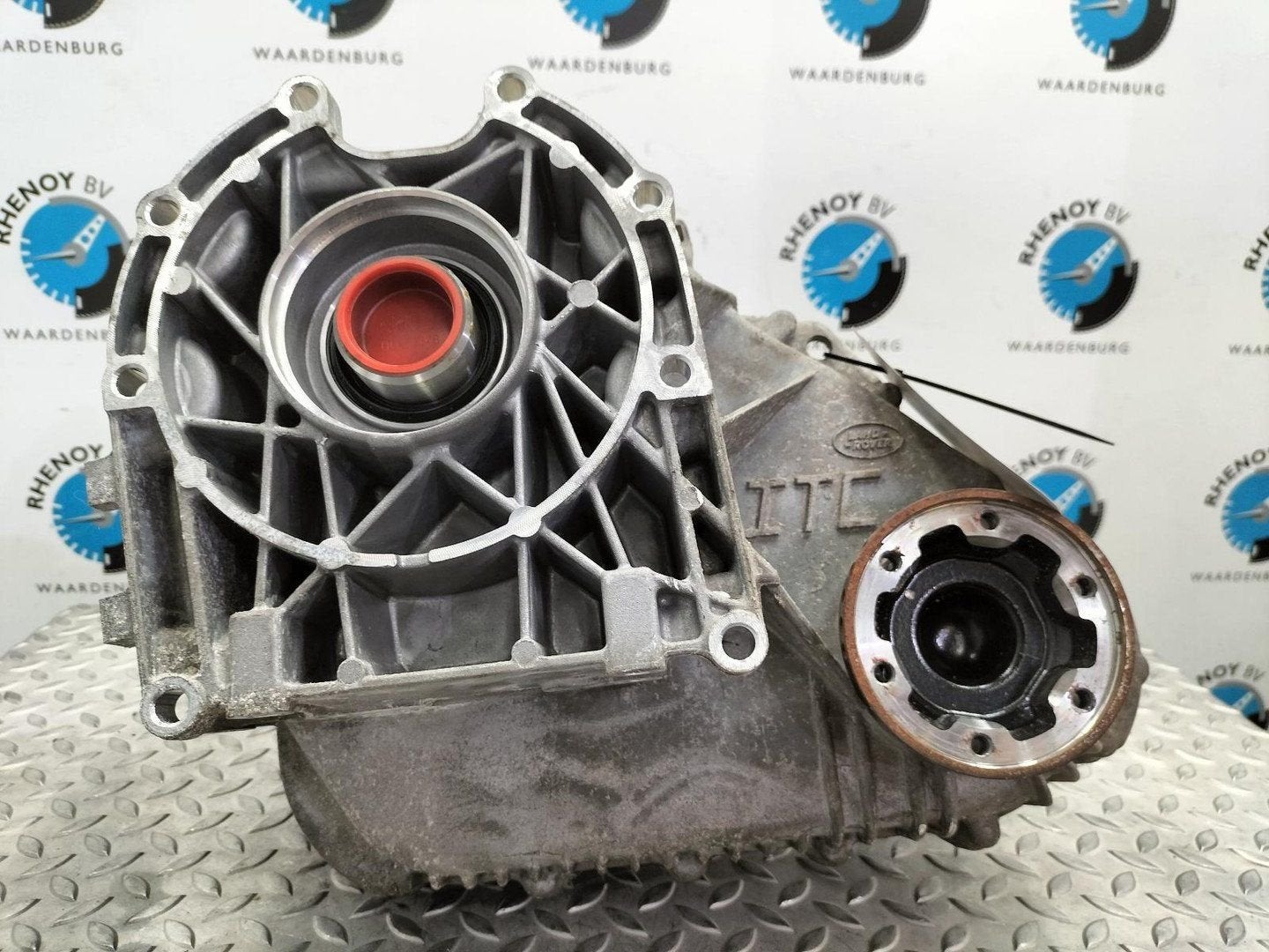 LANDROVER RANGE ROVER TUSSENBAK 2019, Ophalen of Verzenden, Gebruikt, Stiba lid