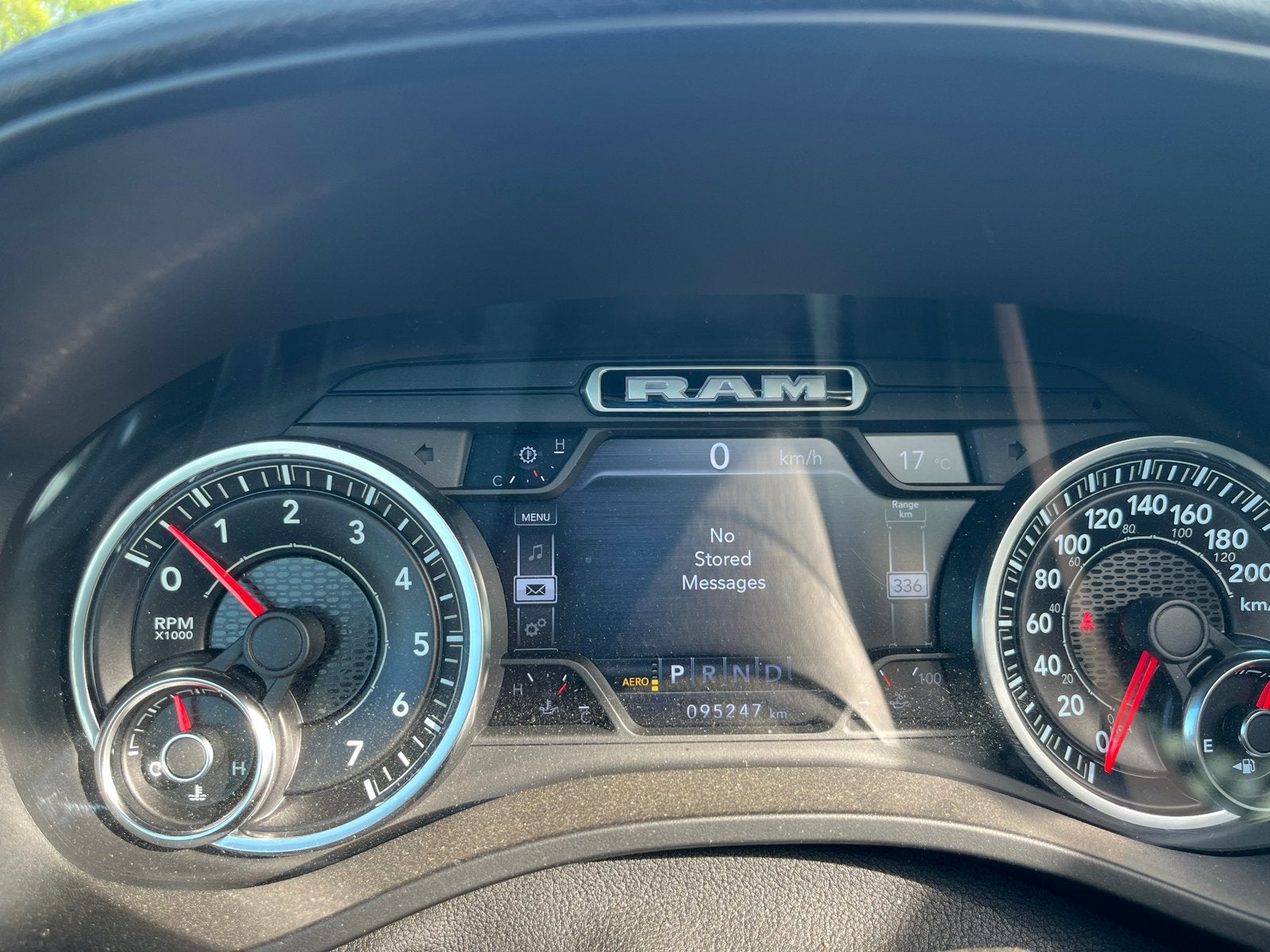 Foto 16 van Dodge RAM 1500 Laramie Night 2019 BDS Lift & Fox Overland
