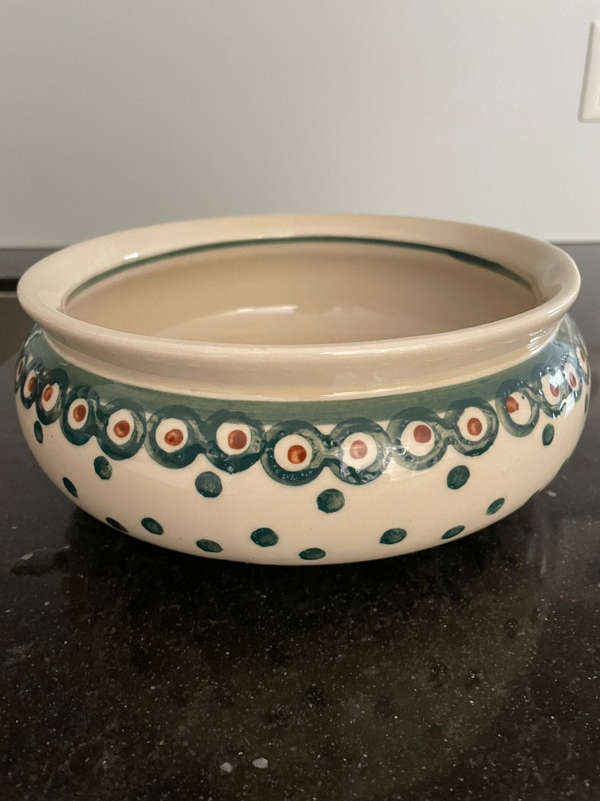 Mooie Bunzlau schaal, Huis en Inrichting, Keuken | Servies, Gebruikt, Keramiek, Ophalen of Verzenden, Schaal of Schalen