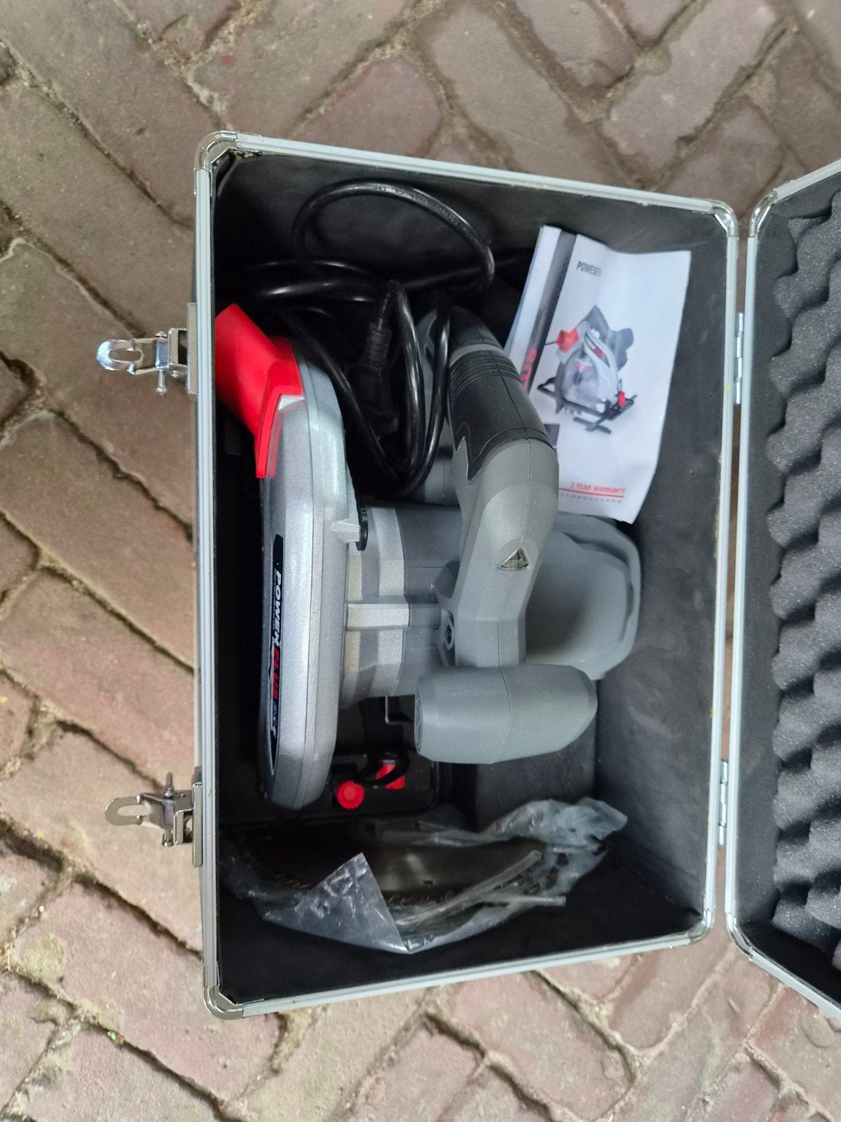Powerplus Cirkelzaag met Koffer en Extra Zaagbladen, Gebruikt, Cirkelzaag, Ophalen of Verzenden, Powerplus