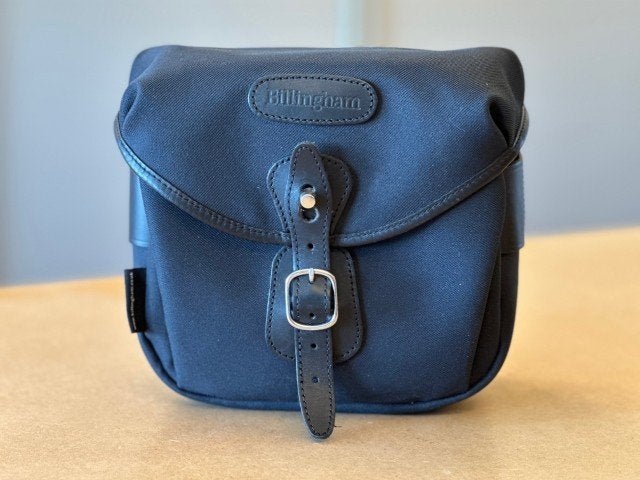 Billingham Hadley Digital (Black FibreNyte / Black Leather), Overige merken, Ophalen of Verzenden, Zo goed als nieuw, Zijvakken