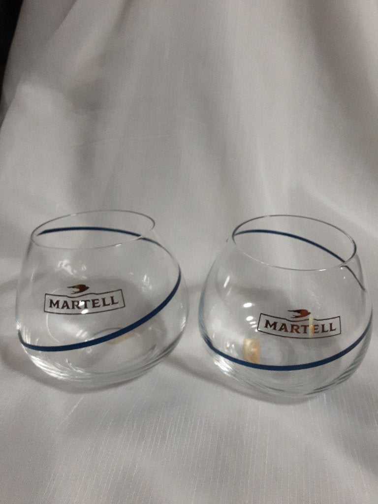 MARTELL glazen 2 stuks, blauwe strip, Ophalen of Verzenden, Zo goed als nieuw, Borrel- of Shotglas