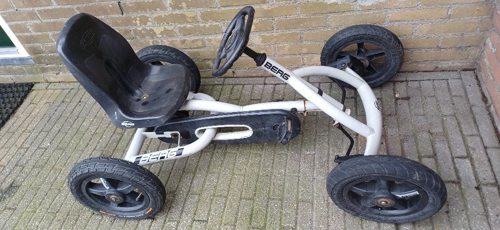 Prachtige witte Berg Buddy skelter, voor jongens of meiden., Kinderen en Baby's, Speelgoed | Buiten | Skelters, Ophalen, Gebruikt