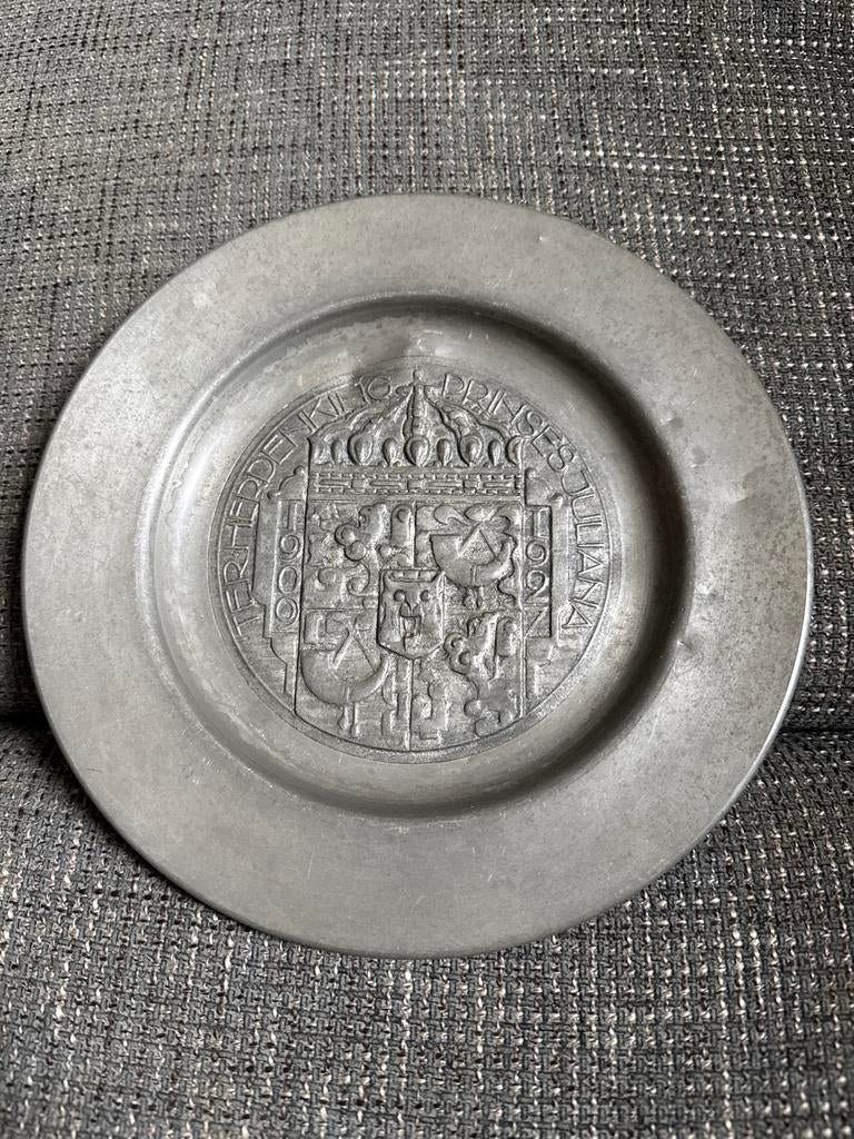 Antiek tinnen bord Juliana 1909-1927, Ophalen of Verzenden, Gebruikt, Servies