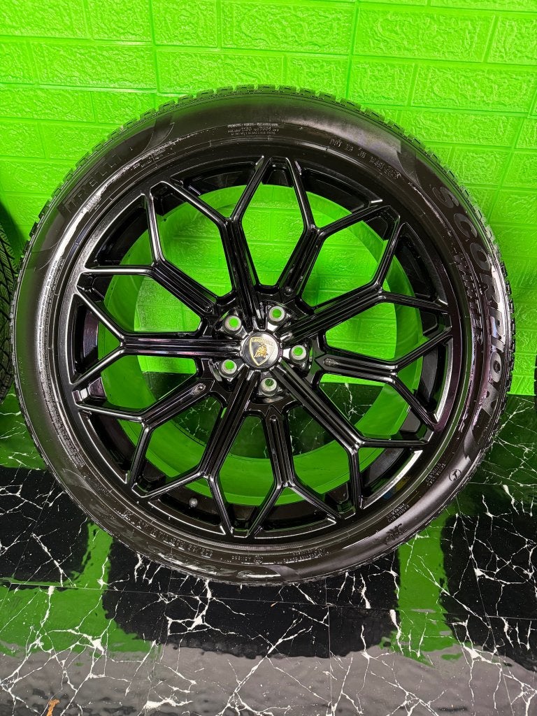 Nieuwe originele Lamborghini Urus SE velgen 22” winter 4ML, Niet ingevuld, Niet ingevuld, Nieuw, Overige maten