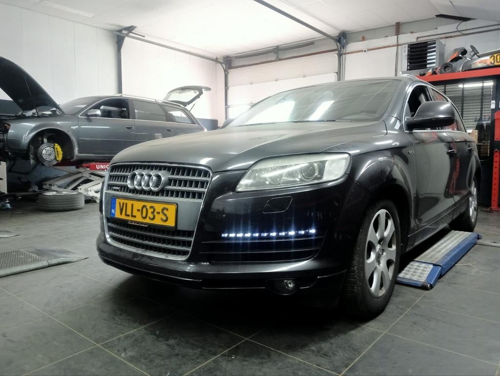 Audi Q7 3.0 TDI Quattro grijs kenteken, young timer., Auto's, Bestelauto's, 232 pk, Diesel, 6 cilinders, 750 kg