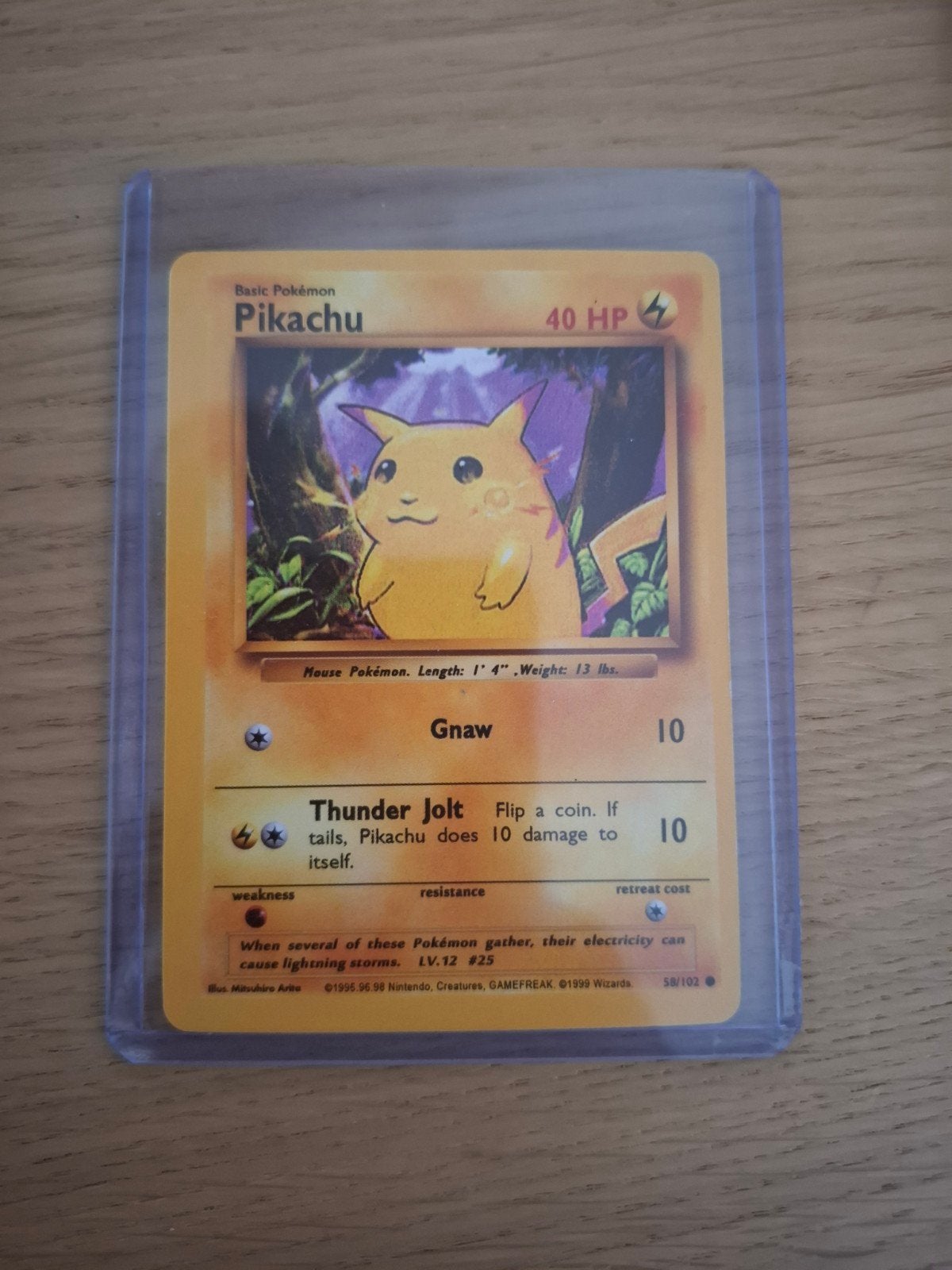 Pikachu Pokémon Kaart 58/102 (1999 Wizards), Hobby en Vrije tijd, Verzamelkaartspellen | Pokémon, Ophalen of Verzenden, Gebruikt