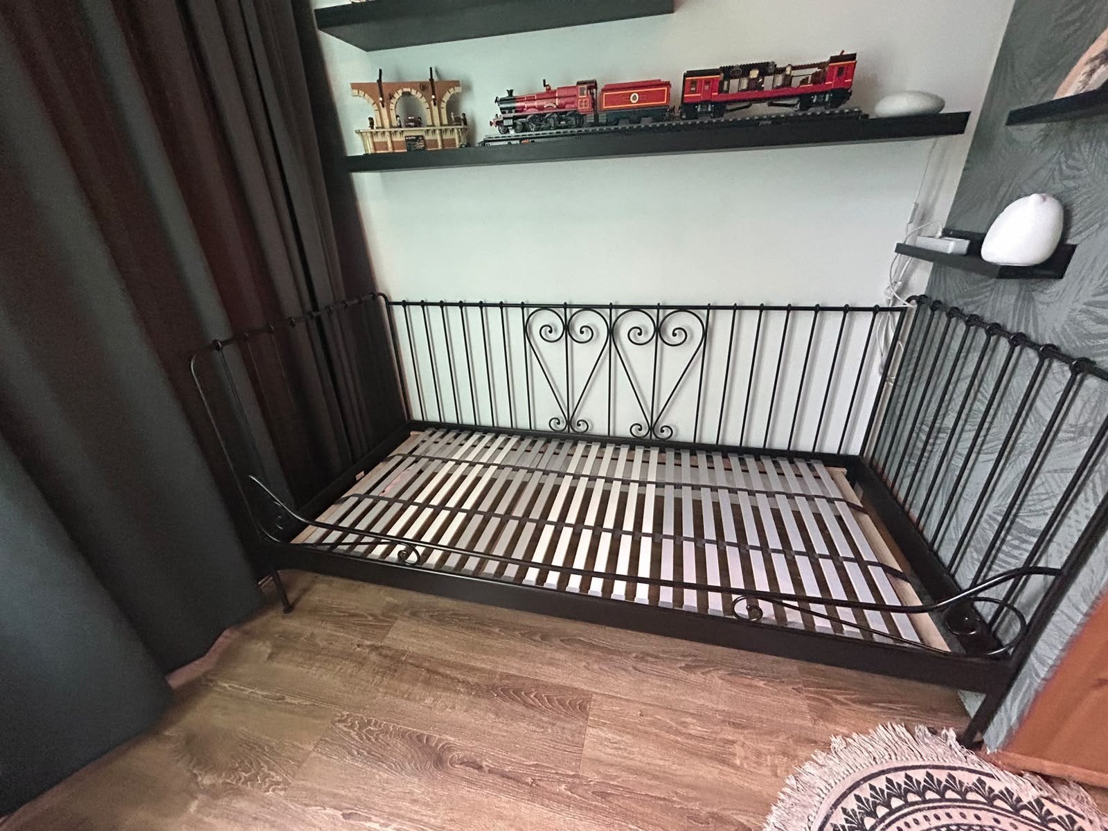 IKEA LEIRVIK bedframe 90x200 cm met lattenbodem, Ophalen, Eenpersoons, Zwart, Zo goed als nieuw