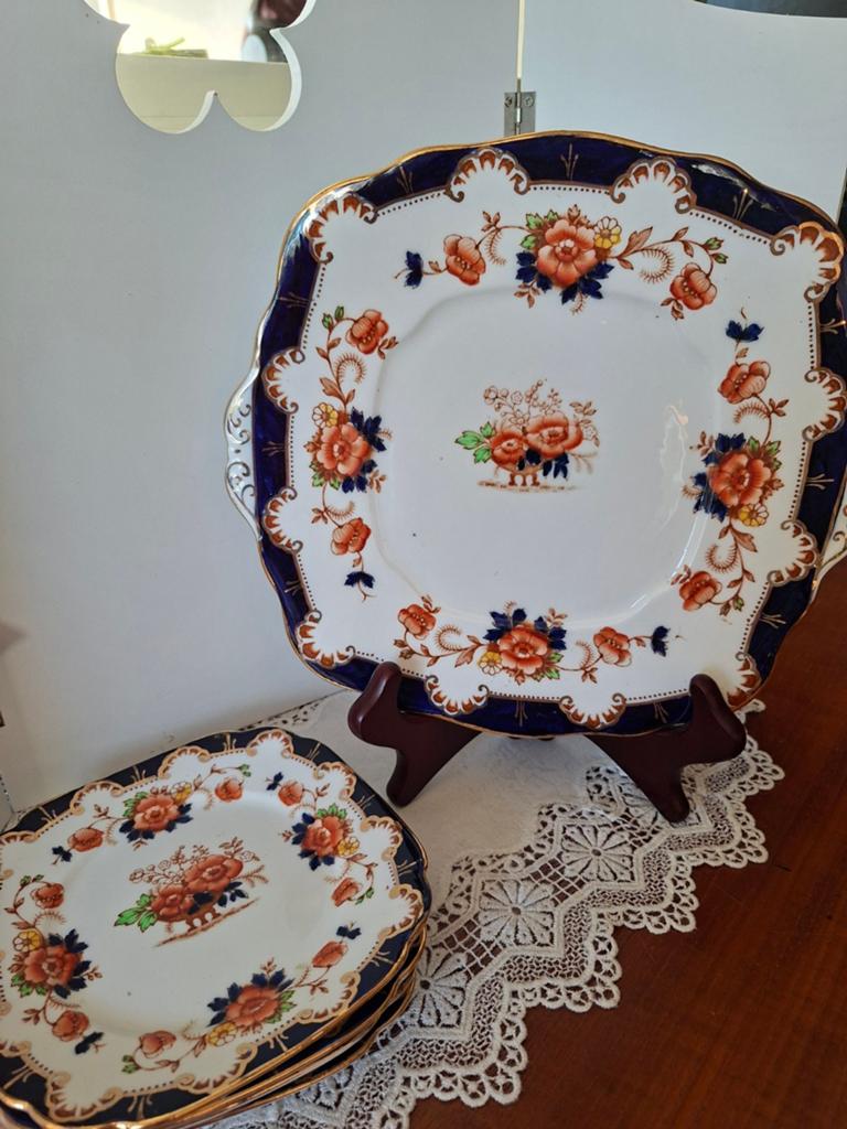 Royal Albert taartschaal en gebaksbordjes, Ophalen of Verzenden