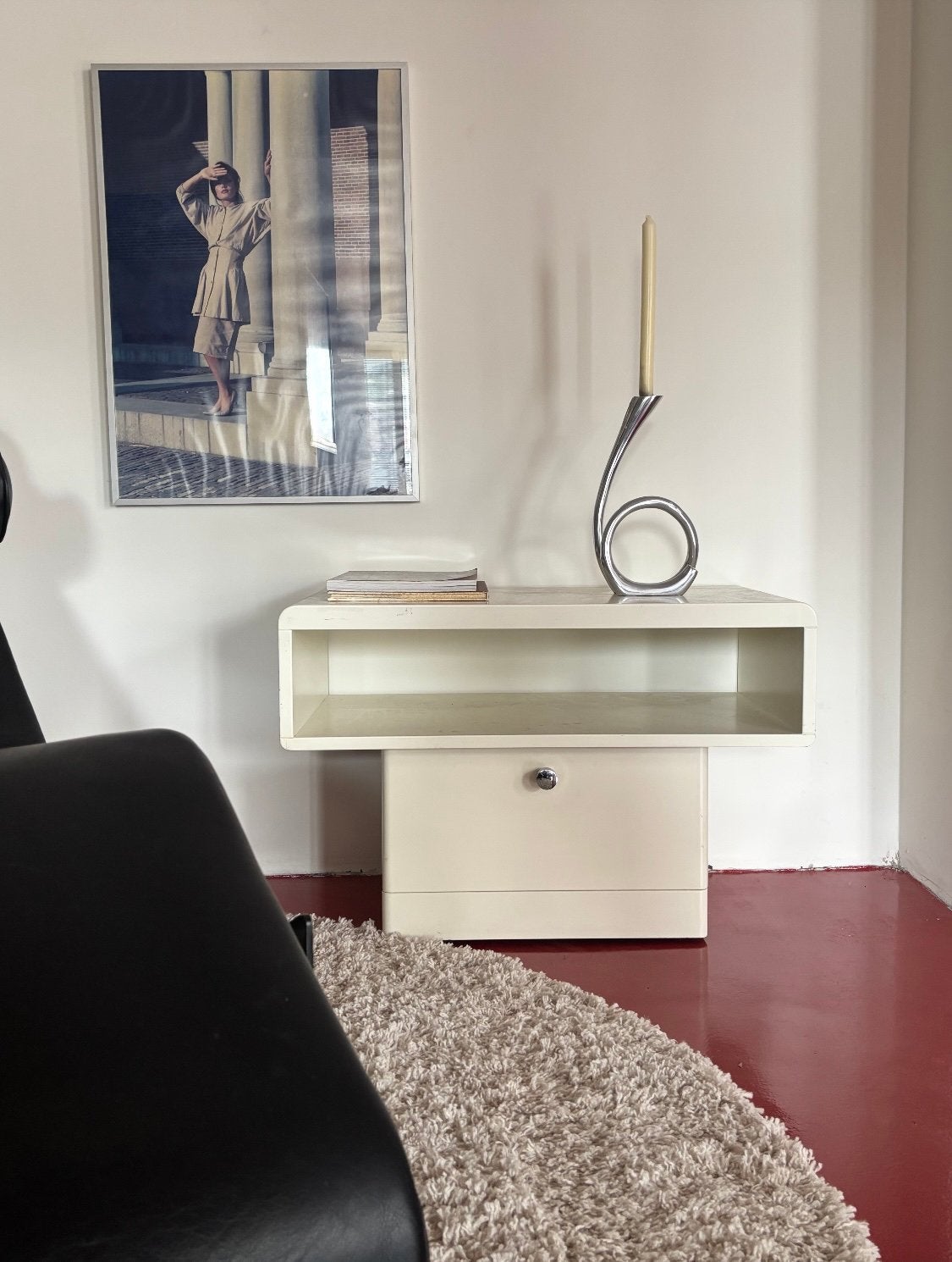 Postmodern/space age bijzettafel, Huis en Inrichting, Minder dan 55 cm, Rond, Zo goed als nieuw, Ophalen