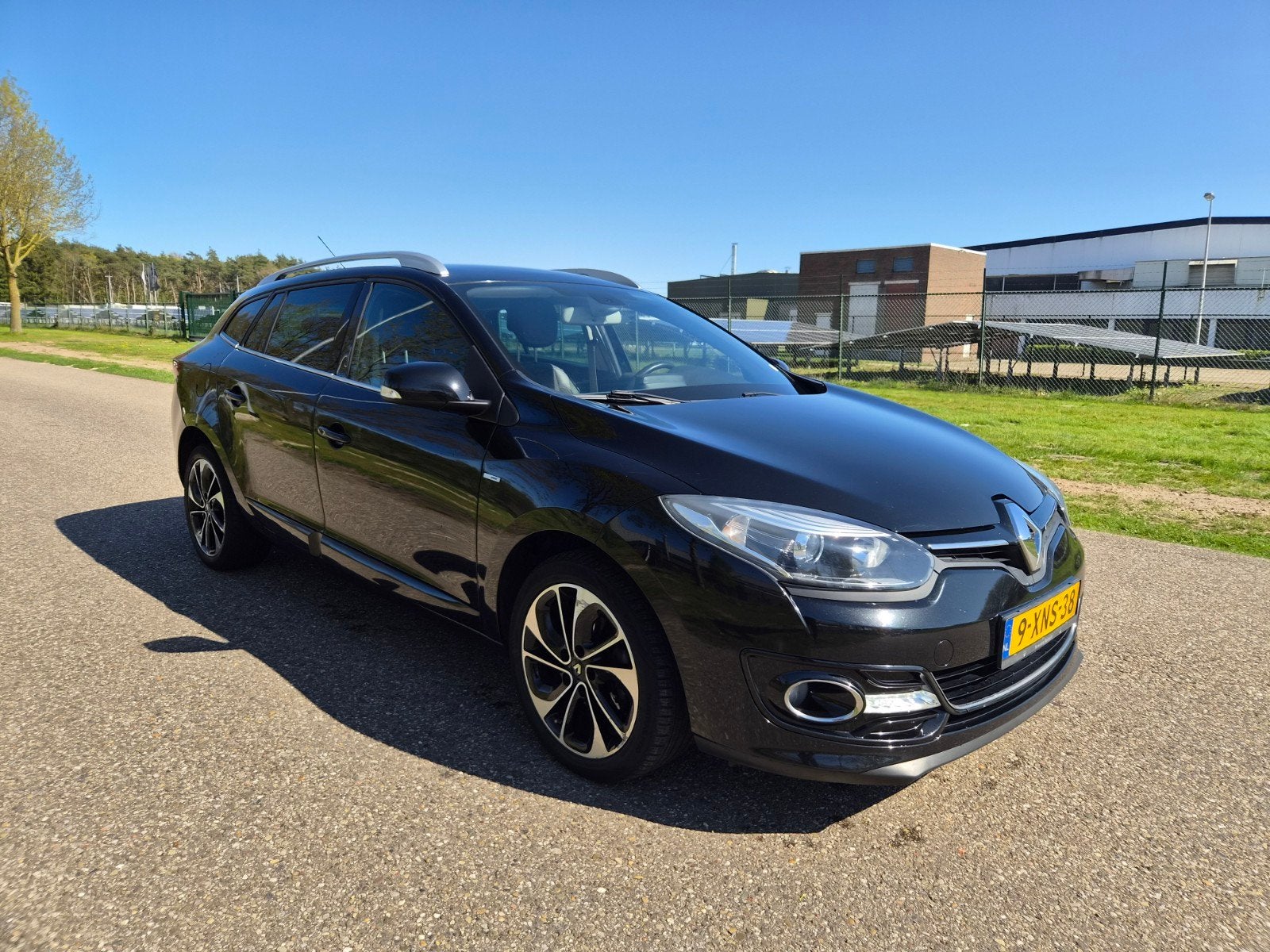 Renault Mégane 1.2 TCE BOSE Estate 2014 Zwart apk 4-2027, Auto's, Voorwielaandrijving, Euro 5, Zwart, 4 cilinders