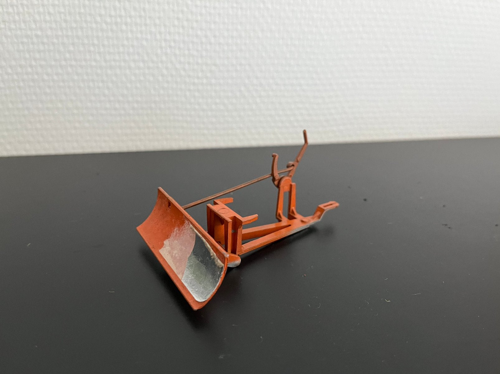 Grondschuif britains 1:32, Ophalen of Verzenden, Gebruikt, Tractor of Landbouw, Britains