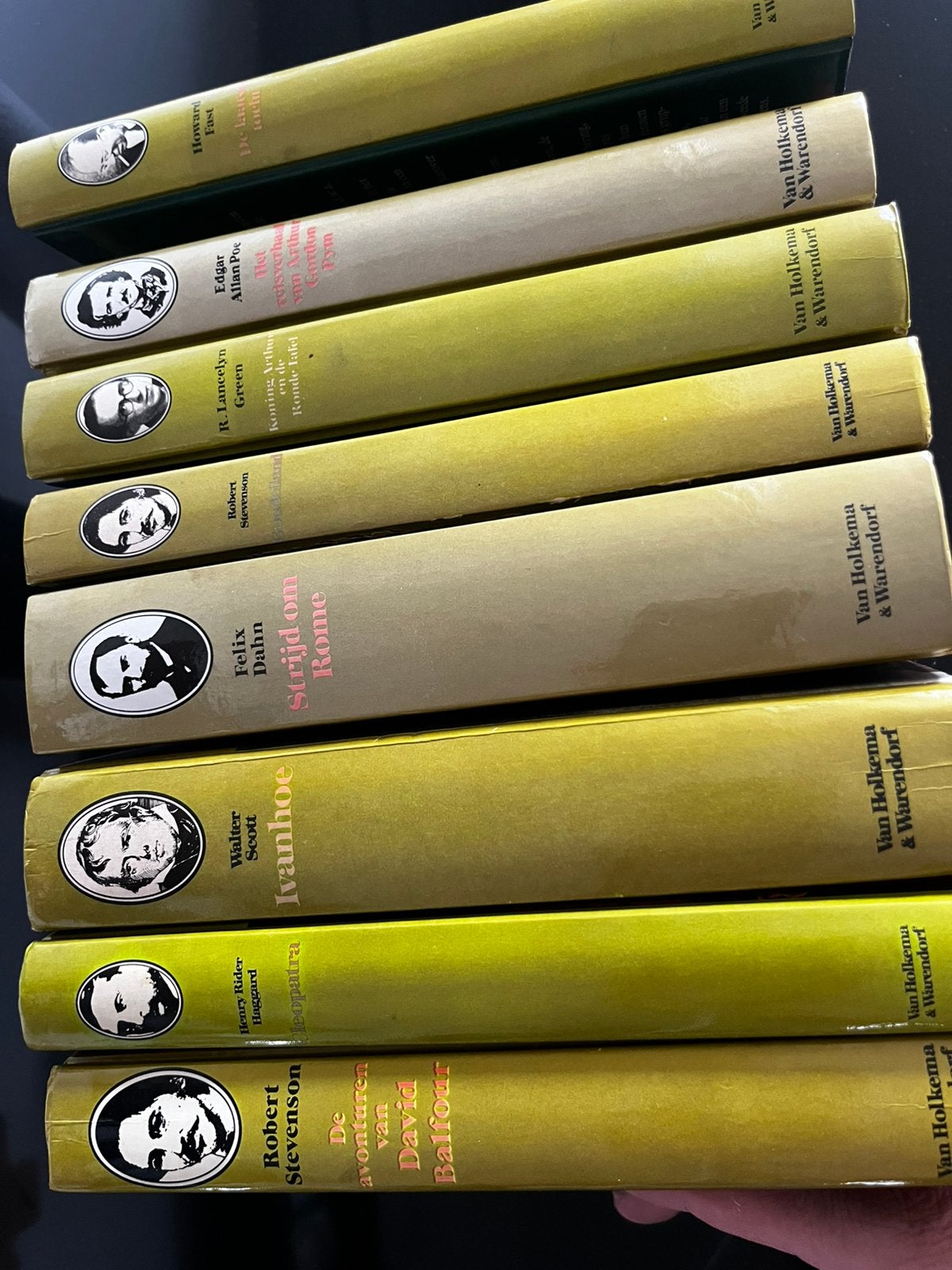 Serie historische romans, Ophalen of Verzenden, Gelezen