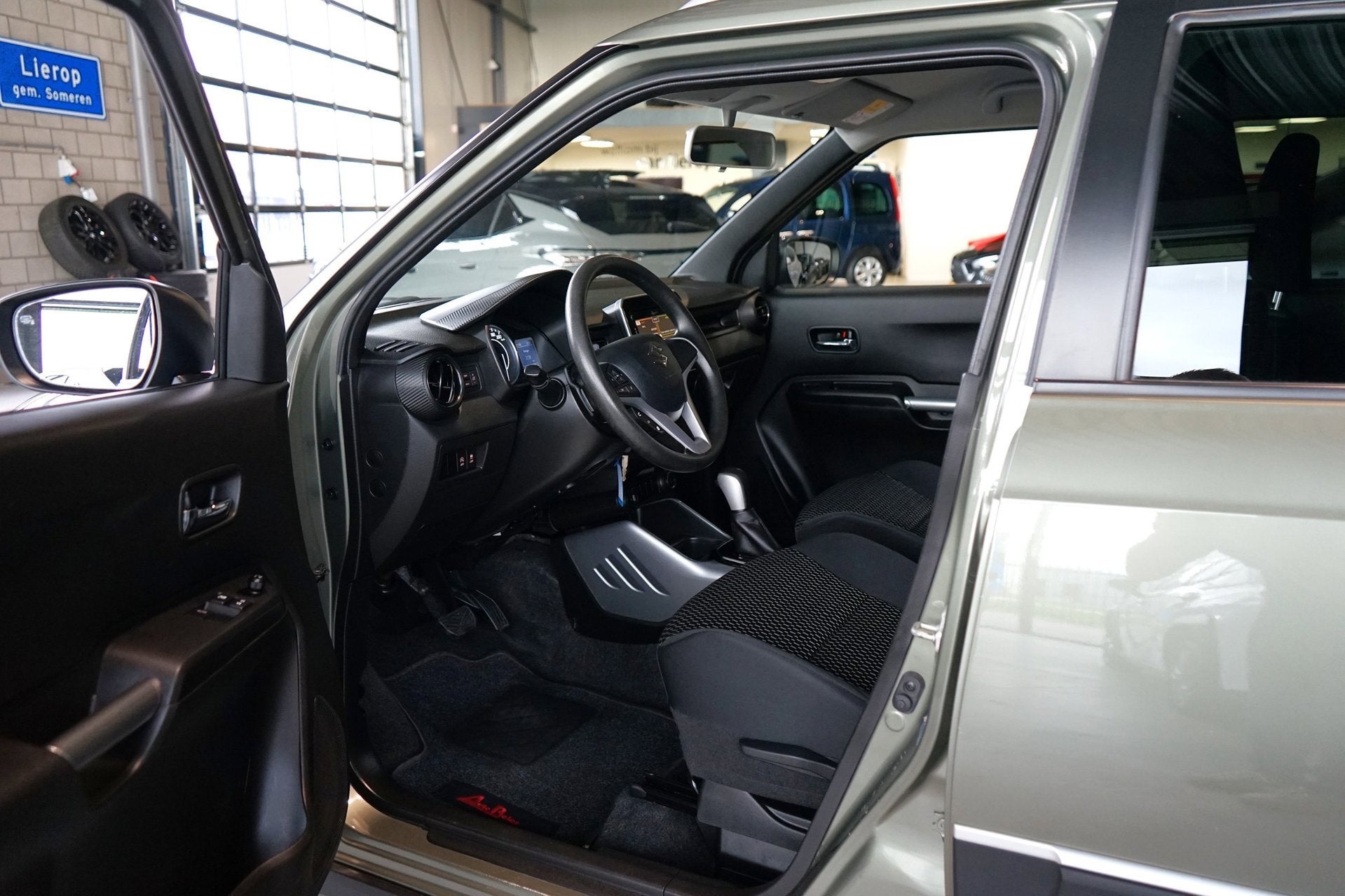 Suzuki IGNIS 1.2 Smart Hybrid Style AUTOMAAT | TREKHAAK, Stof, Gebruikt, 4 cilinders, 23 km/l