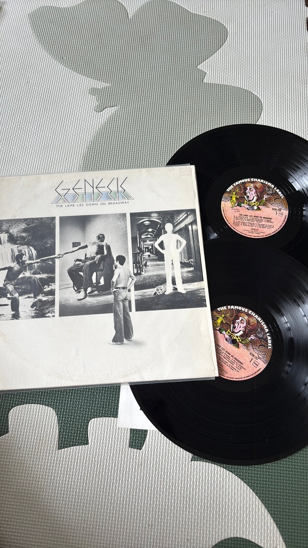 Genesis the lamb lies down on broadway, Ophalen, Gebruikt, Overige formaten
