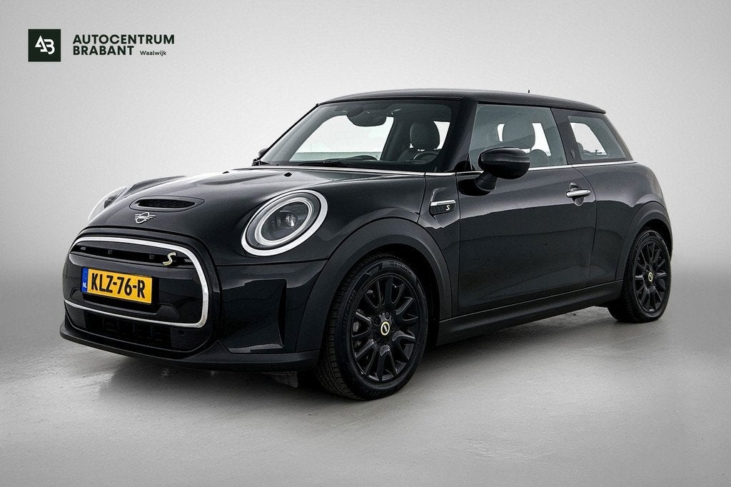 Mini Cooper SE Electric Yours 33 kWh (Dealer OnderH, Carplay, Auto's, Mini, Gebruikt, 4 stoelen, 184 pk, 28 kWh