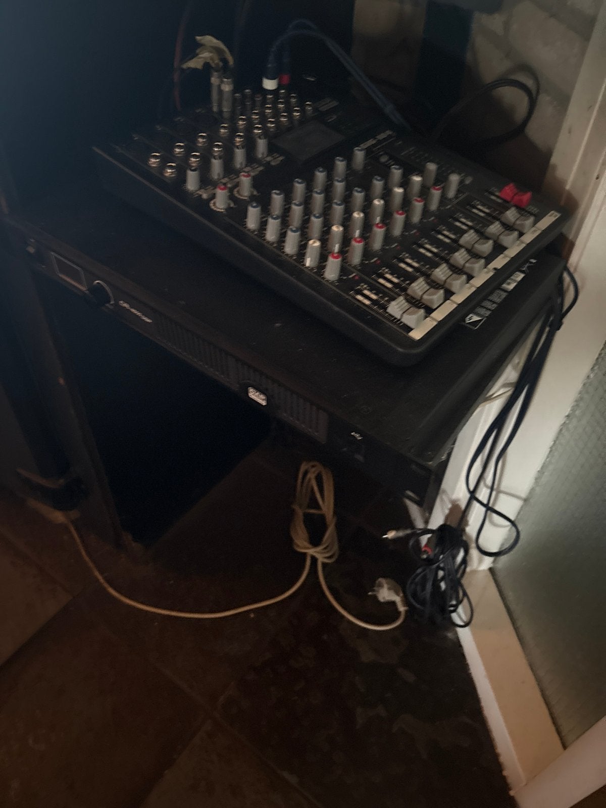 GIG-104 Mengpaneel met DAP CR-4000 DSP Versterker, Ophalen, Gebruikt, 5 tot 10 kanalen, Microfooningang