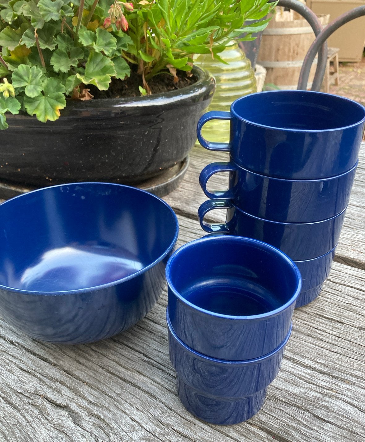 Mepal Rosti campingservies blauw - 4 kommen, 2 bekers, 1 sch, Caravans en Kamperen, Kampeeraccessoires, Ophalen of Verzenden, Gebruikt