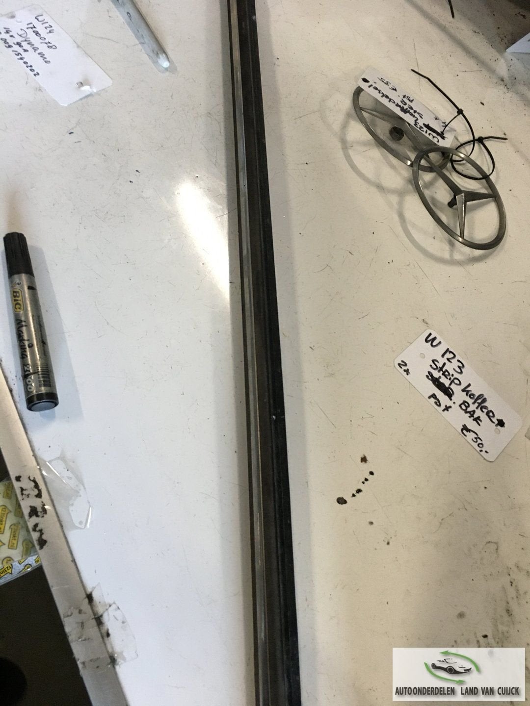 Mercedes W123 Kofferbak Sierlijst, Gebruikt, -, -, Ophalen of Verzenden