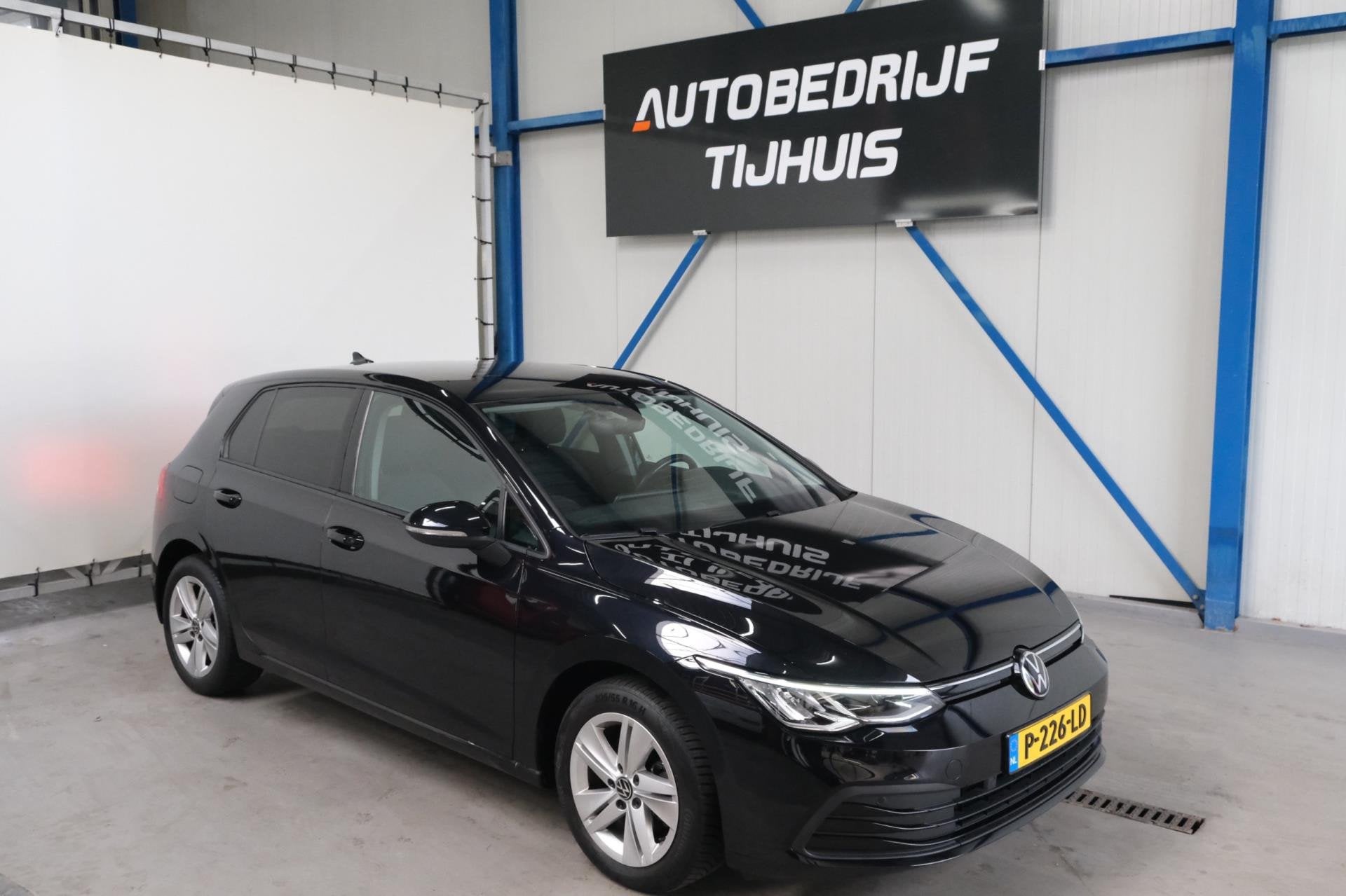 Volkswagen Golf 1.0 eTSI Life Automaat - N.A.P. Airco, Cruis, Auto's, Volkswagen, Gebruikt, Euro 6, Bedrijf, 650 kg
