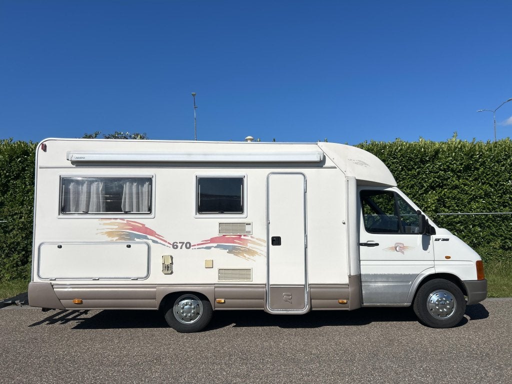 VOLKSWAGEN LT 35 CAMPER RIMOR 670 SAILER, Caravans en Kamperen, Campers, Ringverwarming, Achteruitrijcamera, Bedrijf, Koelkast