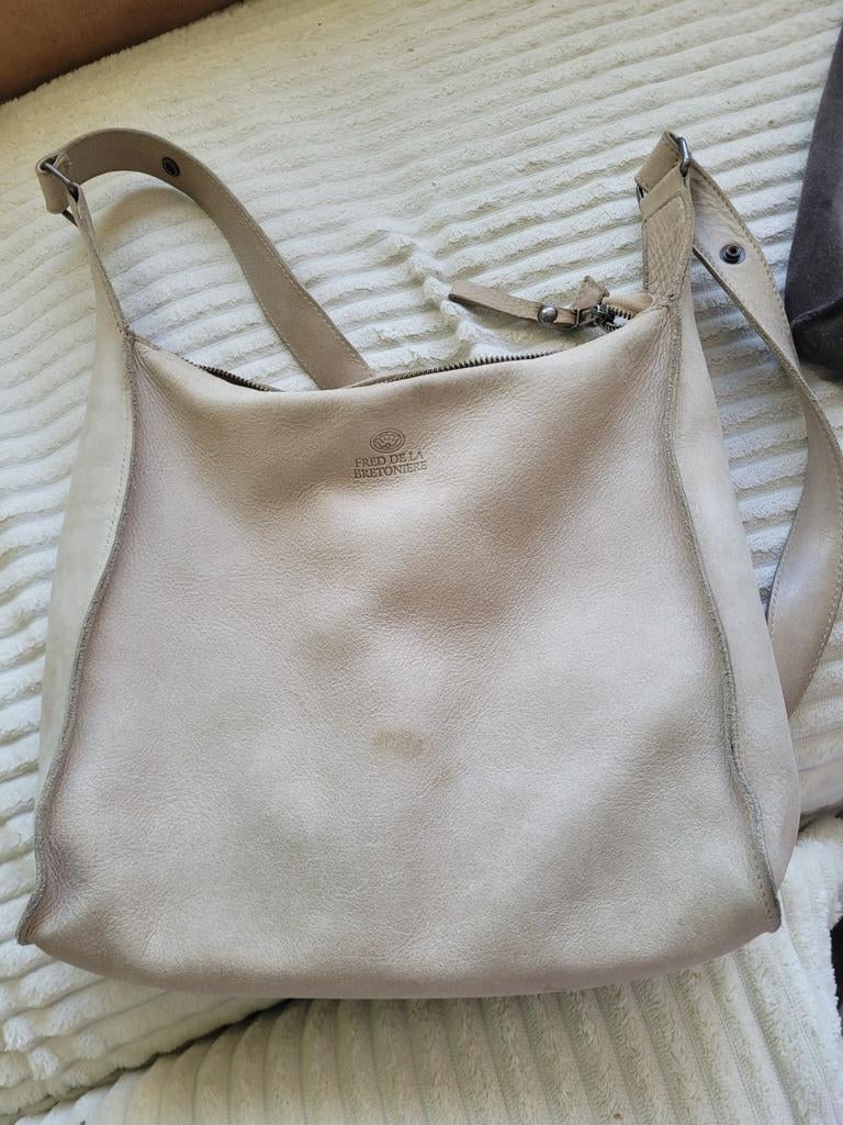 fred de la bretoniere

Te koop, Ophalen of Verzenden, Zo goed als nieuw, Beige, Handtas