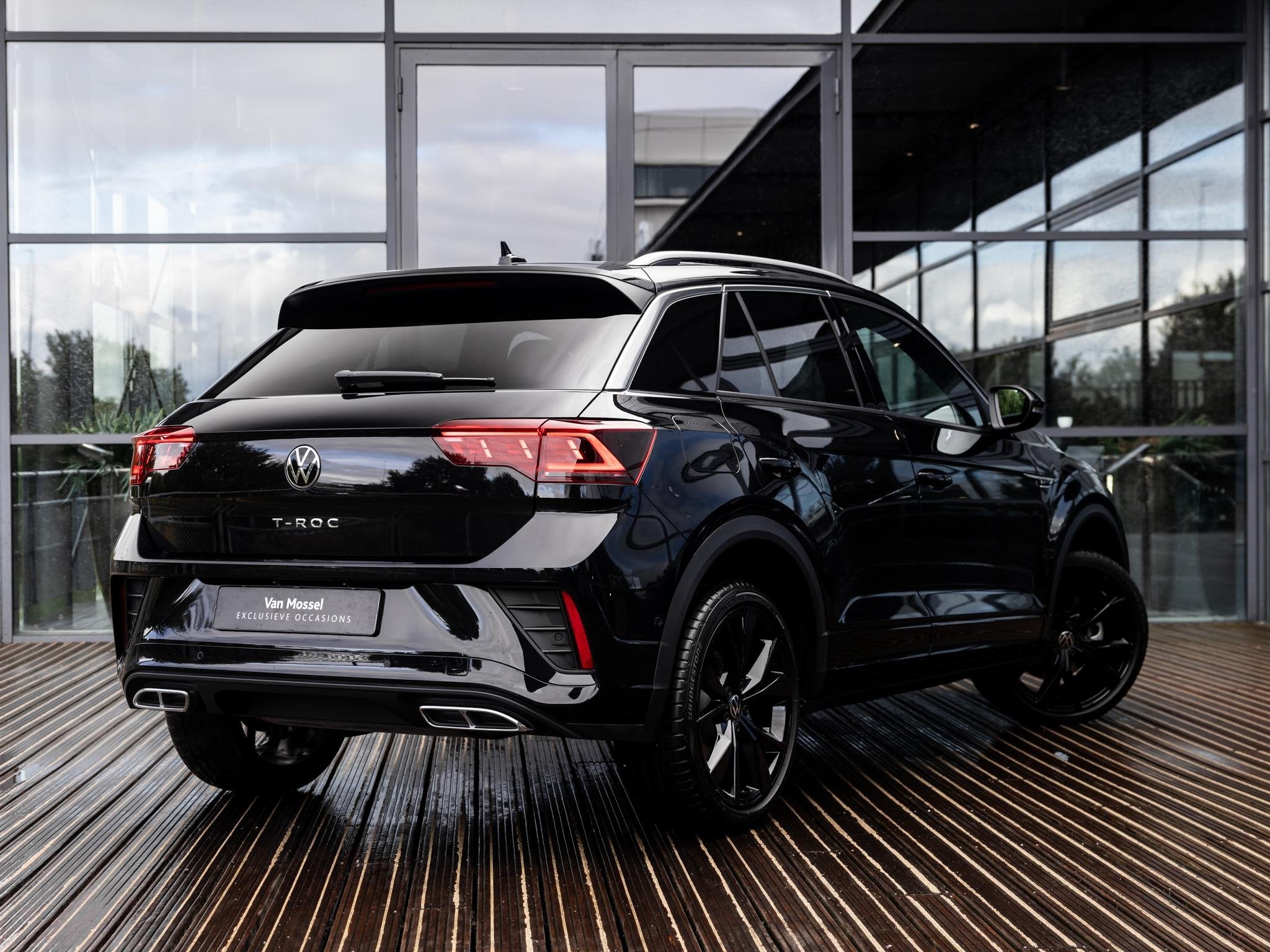 Volkswagen T-Roc 1.5 TSI R-Line | PANORAMA/SCHUIF-KANTELDAK, Auto's, Volkswagen, 12 maanden, Euro 6, 4 cilinders, Zwart