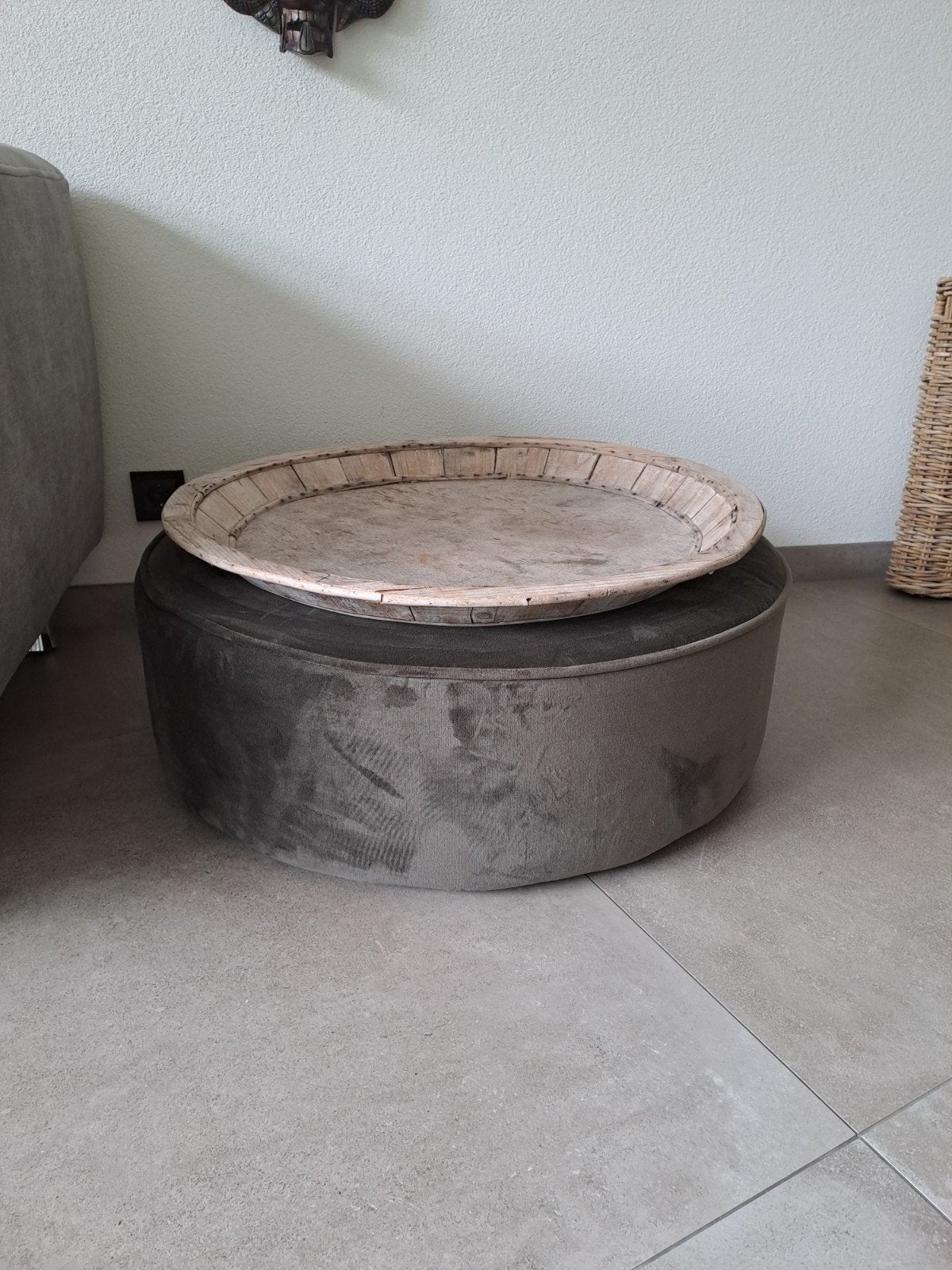 Woood Stoffen Hocker met houten schaal, Ophalen, Gebruikt, 50 tot 75 cm, 50 tot 75 cm