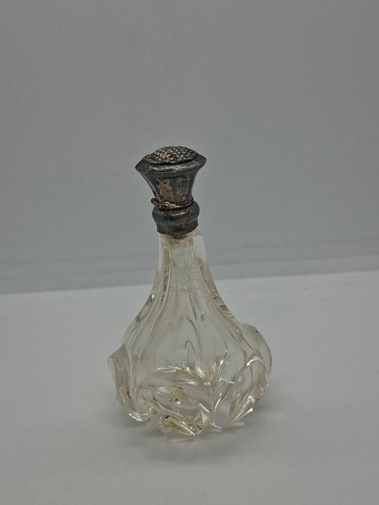 Antiek Zilveren Parfumflesje - ca. 8 cm, Ophalen of Verzenden, Zilver
